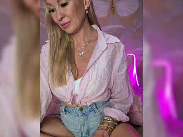 _Love-Blondi webcam