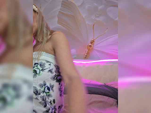 -Love-blondi webcam