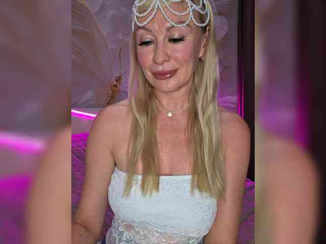 -Love-blondi webcam