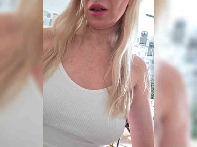 -Love-blondi webcam