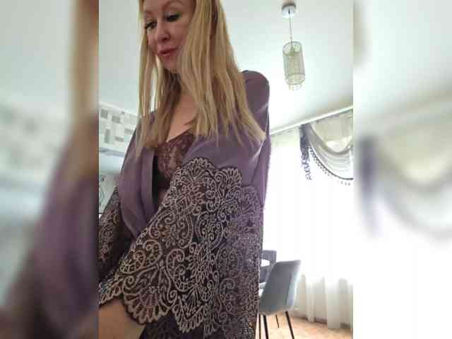 -Love-blondi webcam
