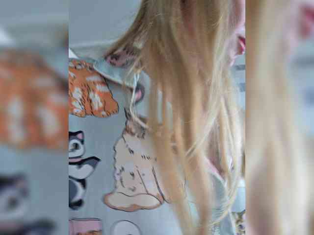 -Love-blondi webcam