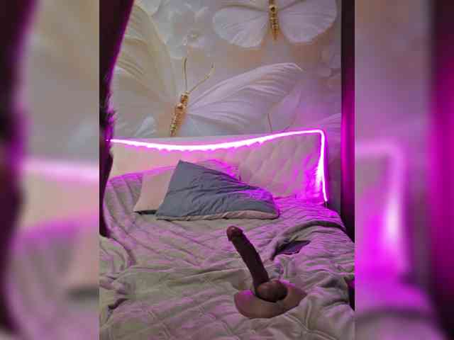 _Love-Blondi webcam
