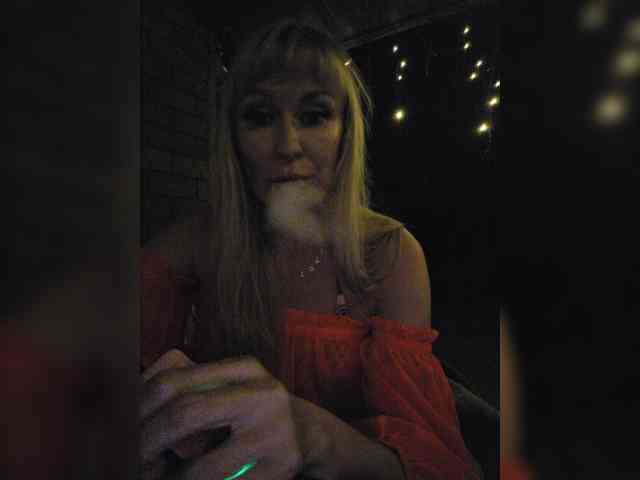 Blondi-Love webcam