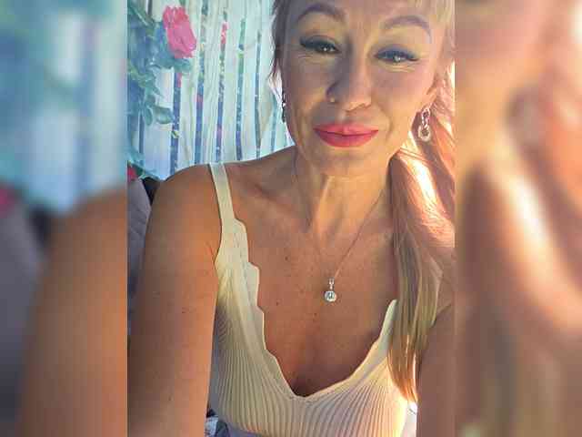 Love-Blondi webcam