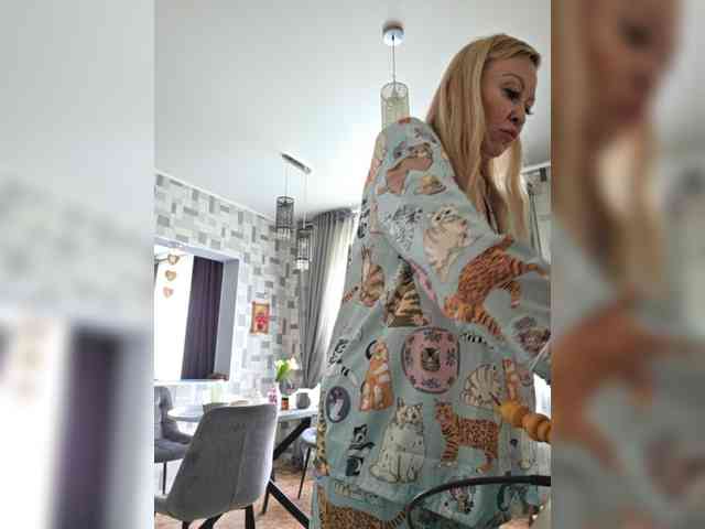 -Love-blondi webcam