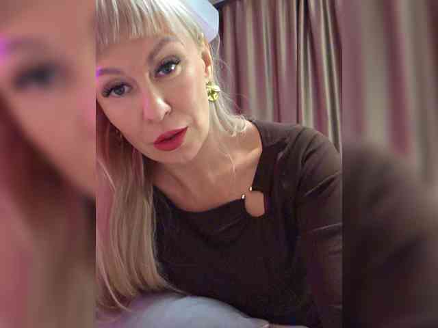 Love-Blondi webcam