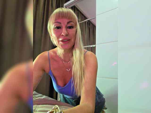 _Love-Blondi webcam