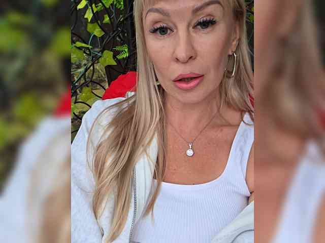 Love-Blondi webcam
