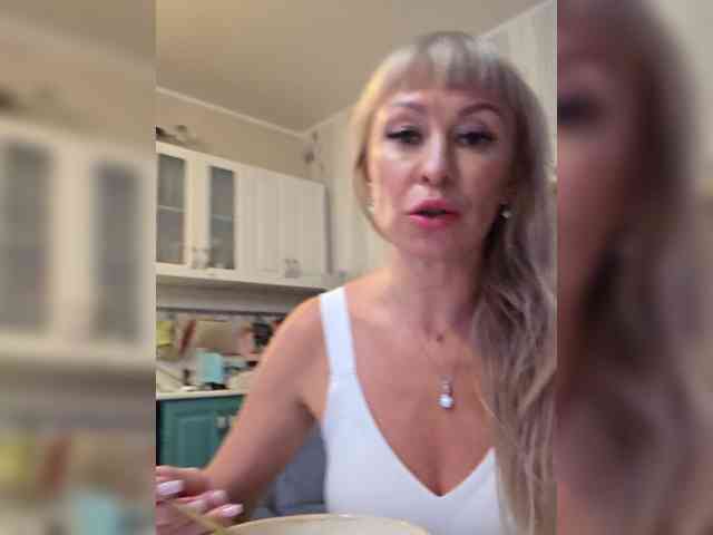 Love-Blondi webcam