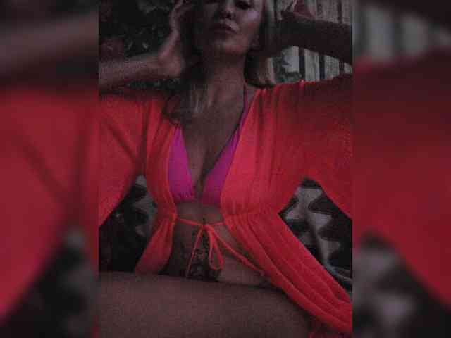_Love-Blondi webcam