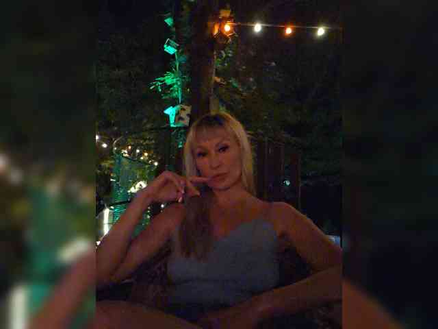 _Love-Blondi webcam