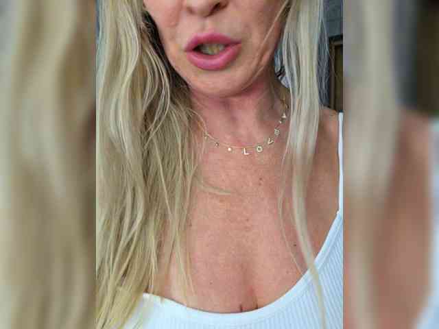 _Love-Blondi webcam