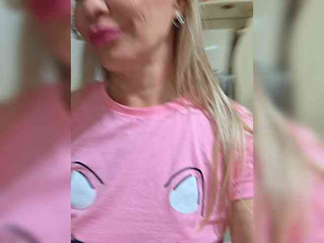 Love-Blondi webcam
