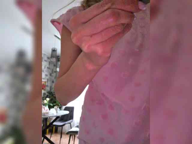 -Love-blondi webcam