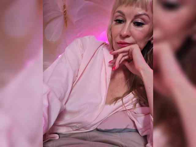 -Love-blondi webcam