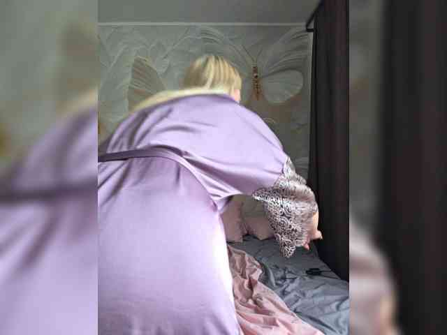 -Love-blondi webcam