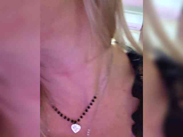 Love-Blondi webcam