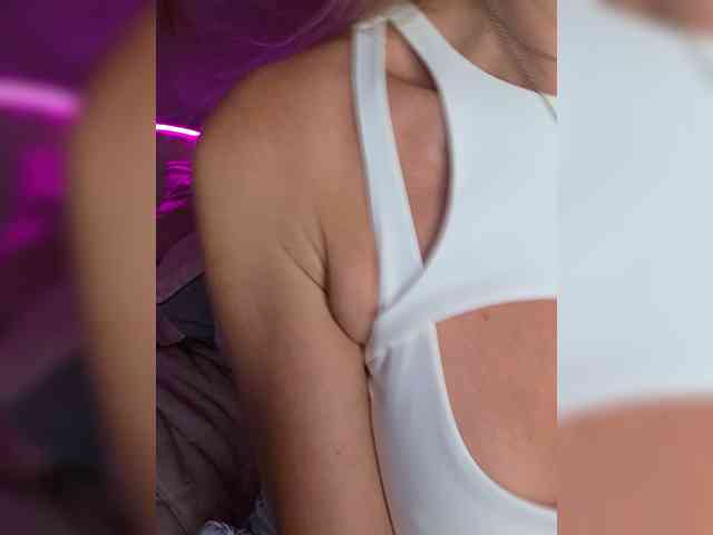 Love-Blondi webcam