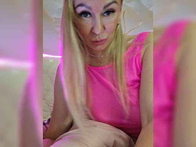 -Love-blondi webcam