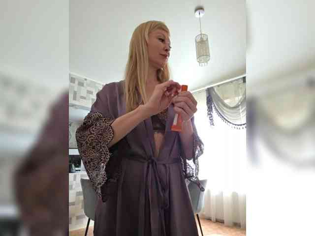 -Love-blondi webcam