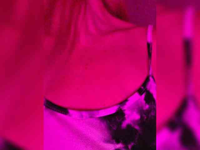 -Love-blondi webcam