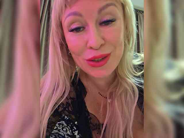 Love-Blondi webcam