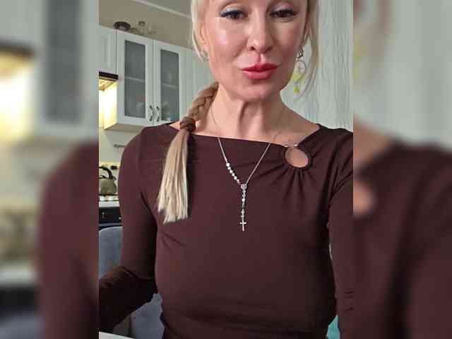 Love-Blondi webcam