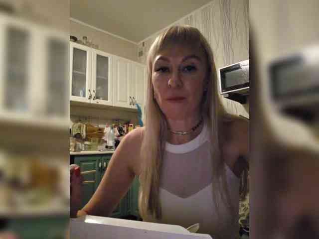 -Love-blondi webcam