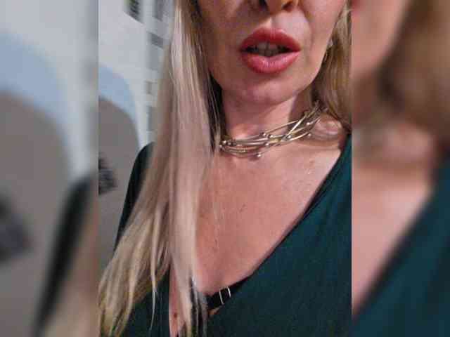 _Love-Blondi webcam