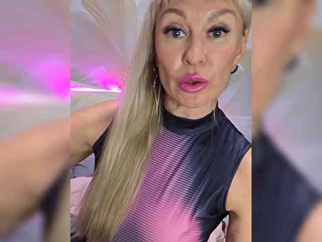 Love-Blondi webcam