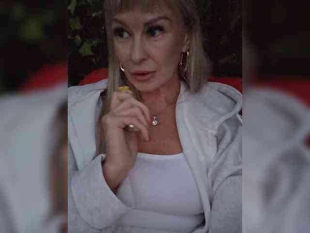 Love-Blondi webcam