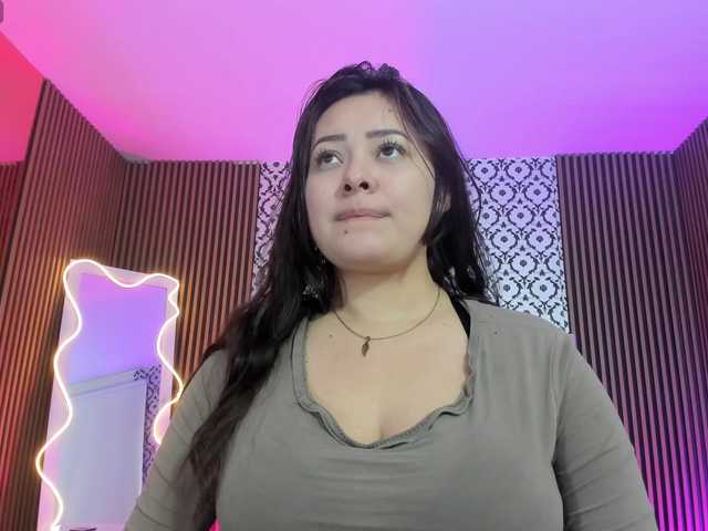 damii-tay's BongaCams show and profile