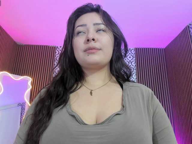 damii-tay's BongaCams show and profile