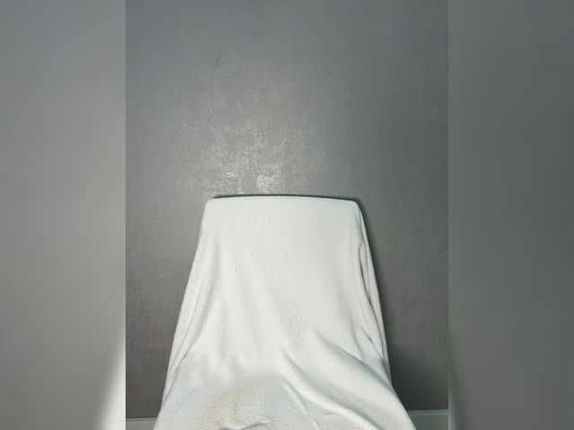 -bloondyy- live cam on BongaCams