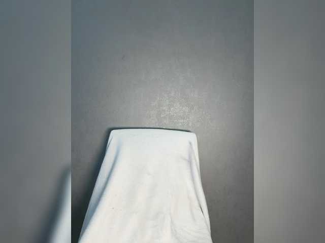 -bloondyy- live cam on BongaCams