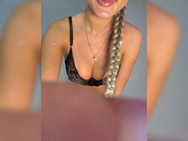 kisss-u live webcam show