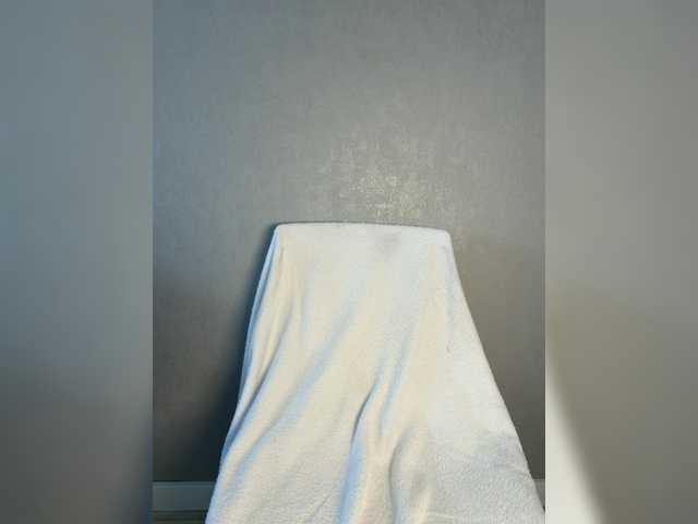 bloondyy live webcam show