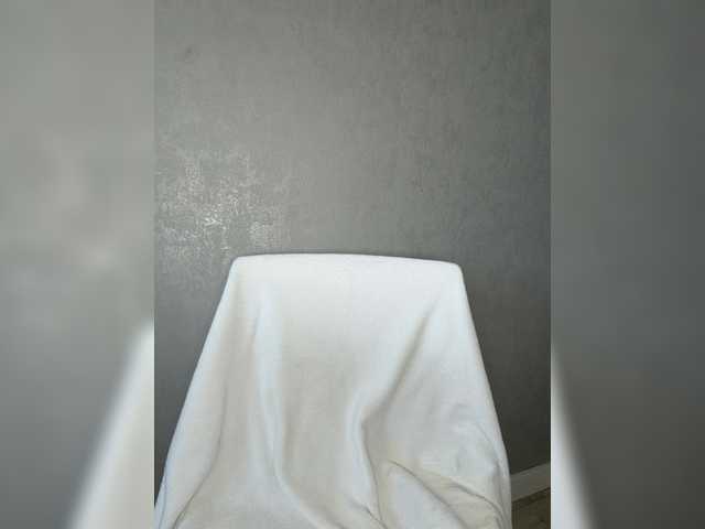 -bloondyy- live cam on BongaCams