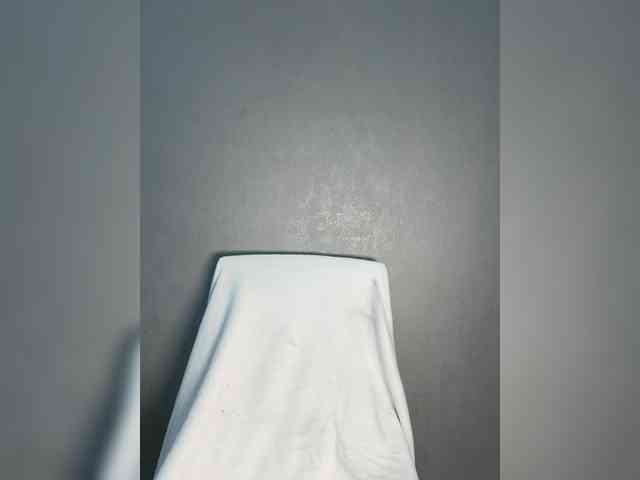 Model: bloondyy
