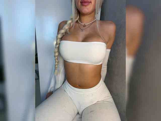 Модель: blondyy