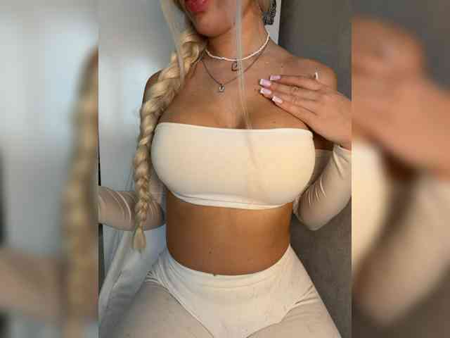 Модель: blondyy