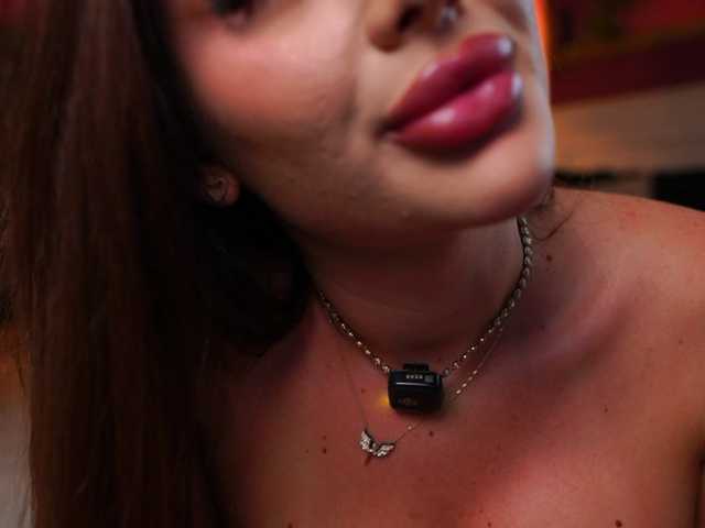 Sex chat gratuit in direct cu AshleysinnX pe BongaCams