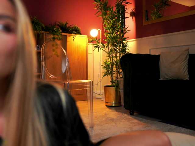 Sex chat gratuit in direct cu AshleysinnX pe BongaCams