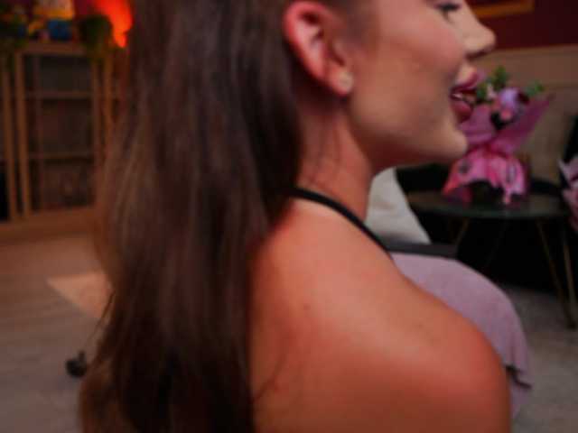 Sex chat gratuit in direct cu AshleysinnX pe BongaCams