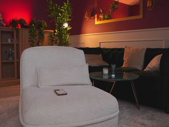 AshleysinnX's BongaCams show and profile