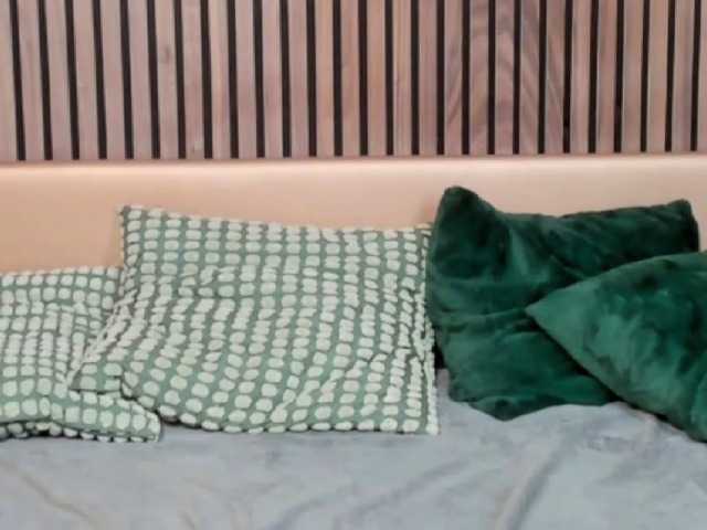 SunnyBright live webcam show