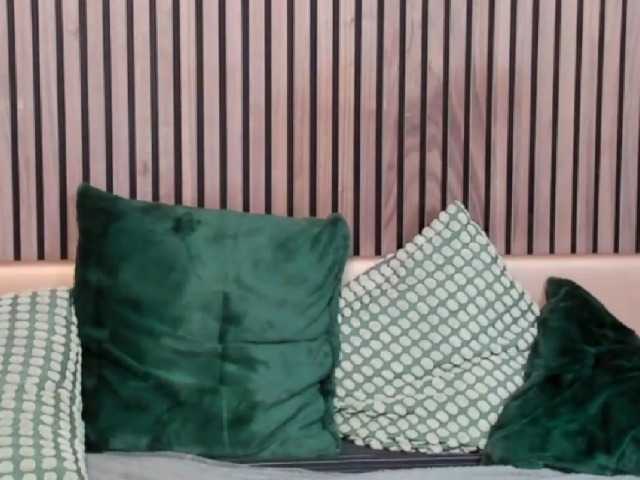 SunnyBright live webcam show