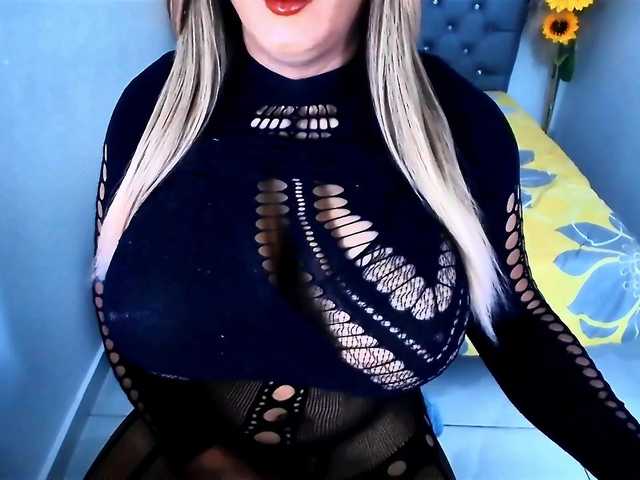 kamilabigcock