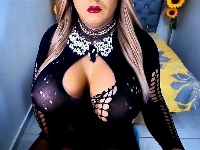 kamilabigcock